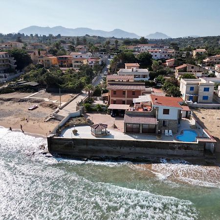 فيلا Casa Vacanza Barbera - In Riva Al Mare ترابيتو المظهر الخارجي الصورة