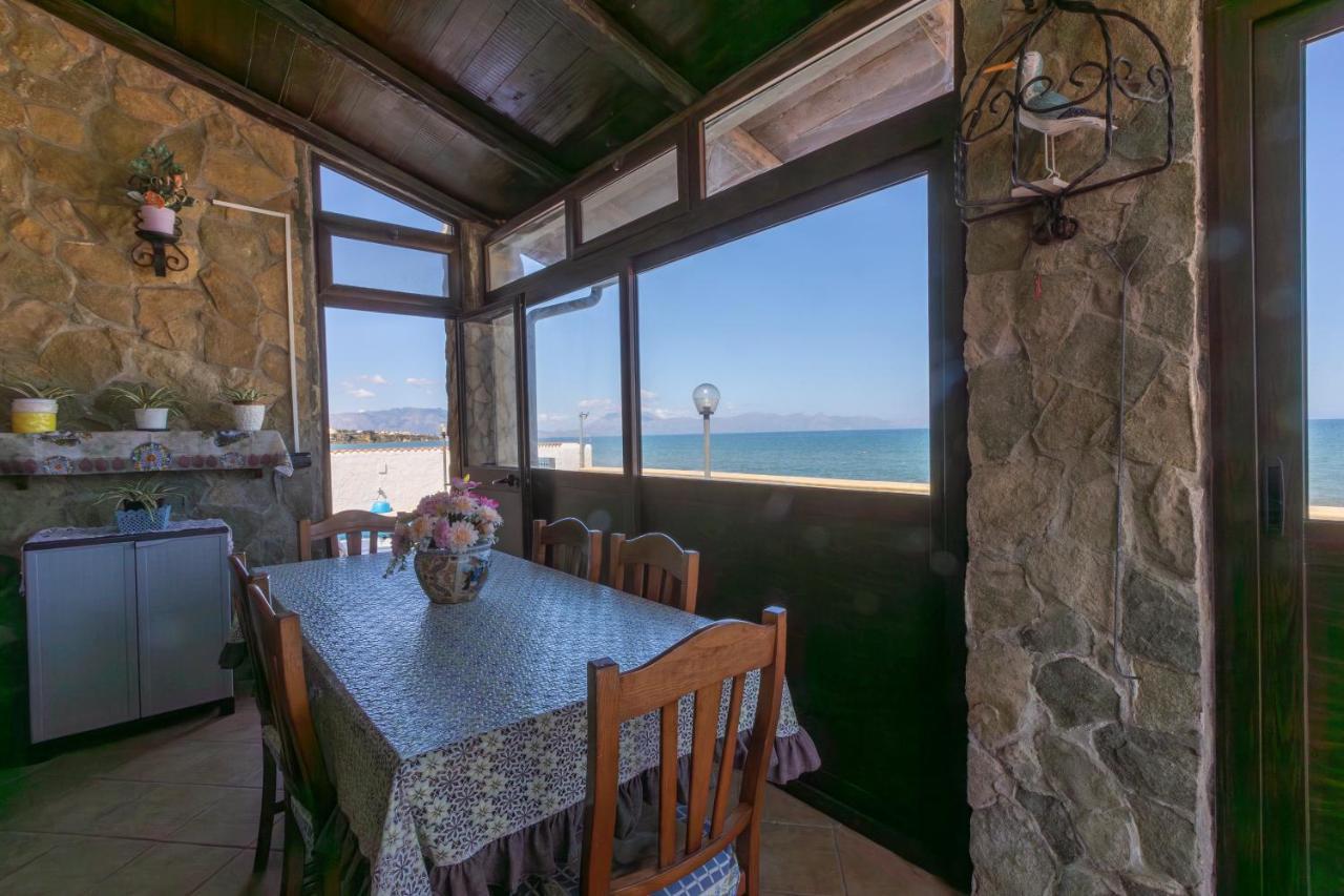فيلا Casa Vacanza Barbera - In Riva Al Mare ترابيتو المظهر الخارجي الصورة