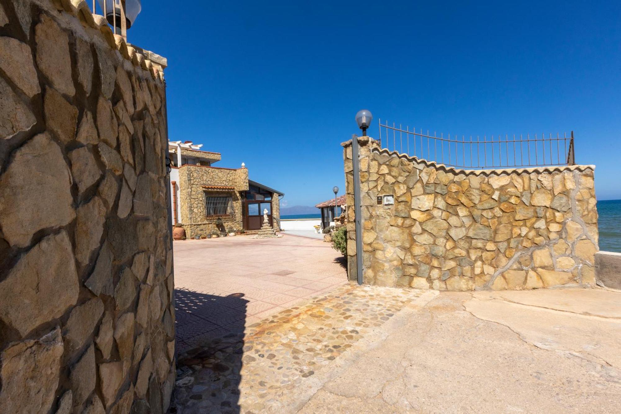 فيلا Casa Vacanza Barbera - In Riva Al Mare ترابيتو المظهر الخارجي الصورة