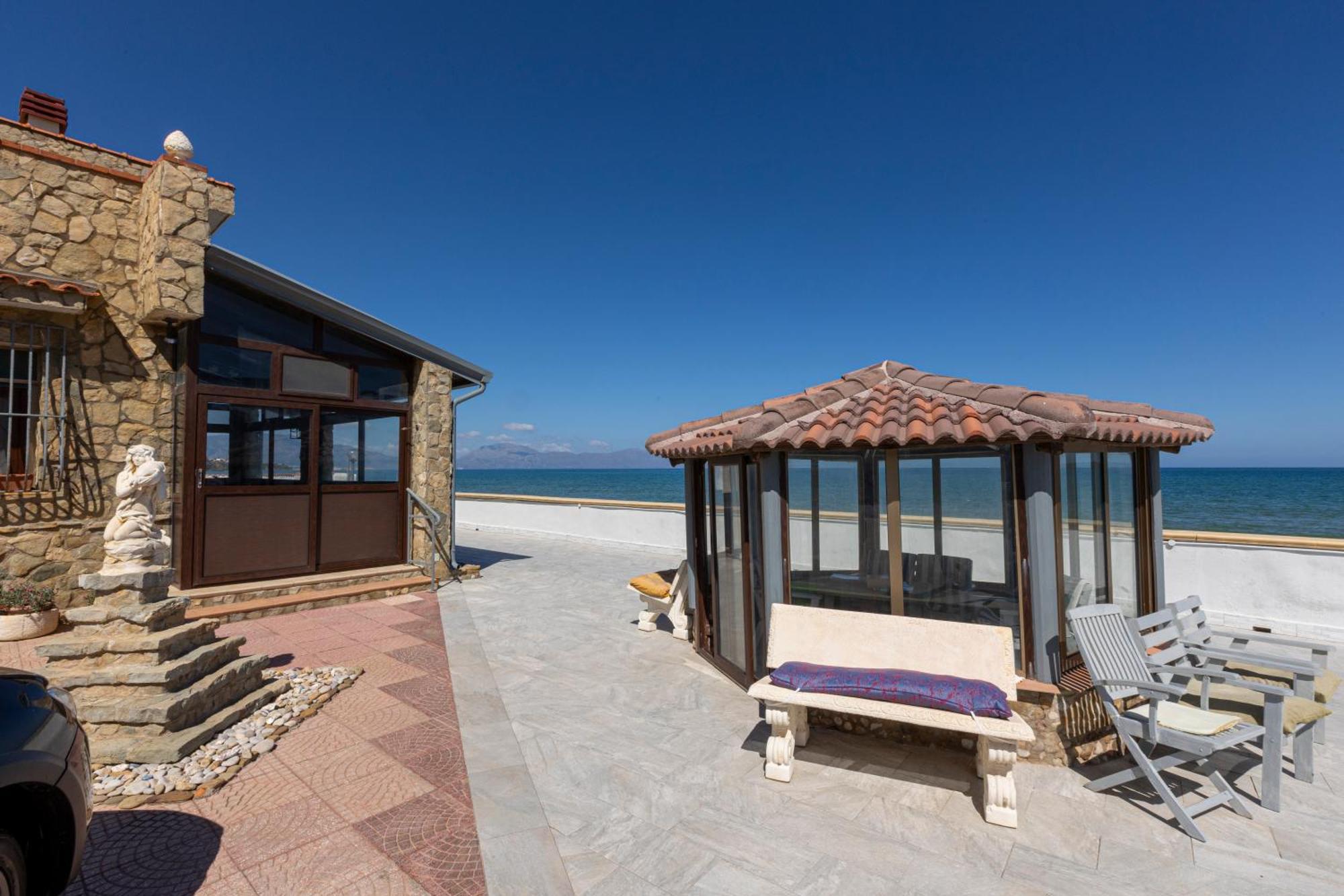فيلا Casa Vacanza Barbera - In Riva Al Mare ترابيتو المظهر الخارجي الصورة