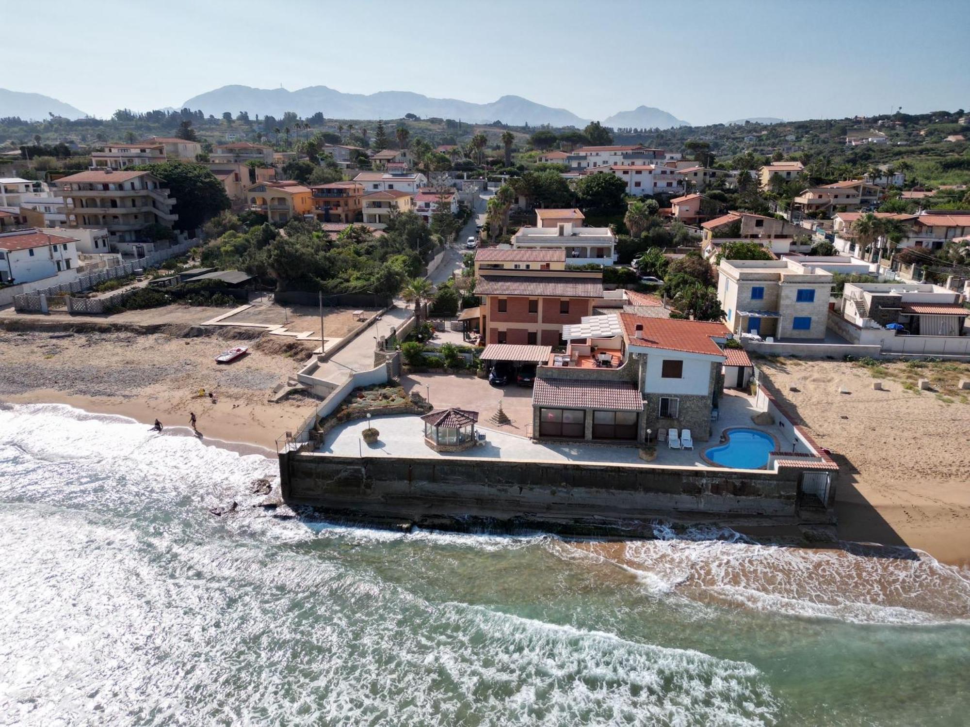 فيلا Casa Vacanza Barbera - In Riva Al Mare ترابيتو المظهر الخارجي الصورة